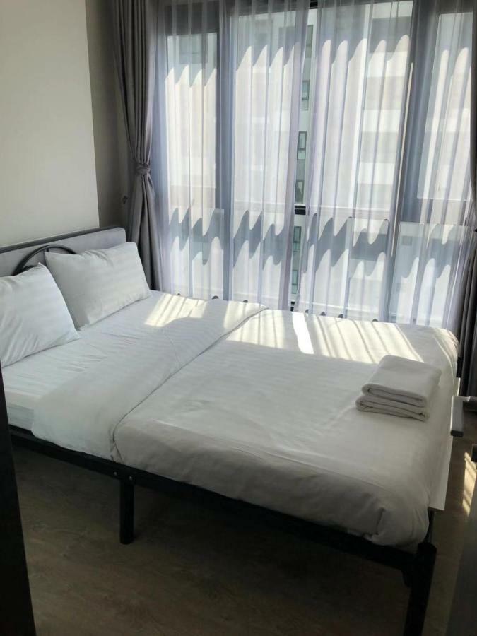The Base Central Pattaya Seaview Exterior photo